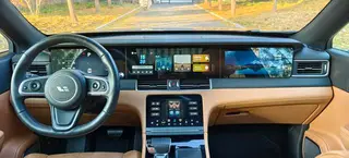 Li Auto ONE 2020 extended range 6 Seat plate interior photo 20 Li Auto ONE 2020 extended range 6 Seat plate interior photo 20