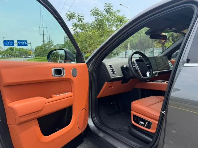 Li Auto L9 2022 Max Версия экстерьер фото 4