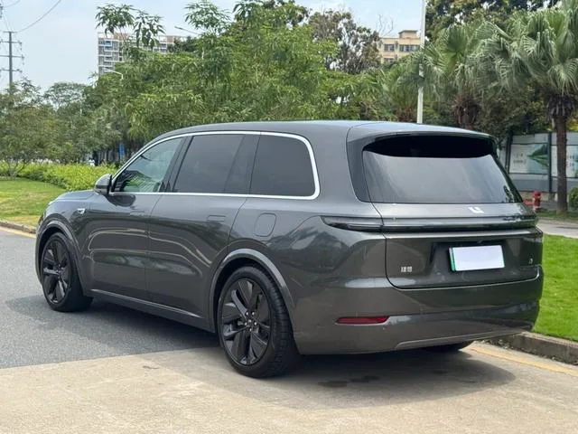 Li Auto L9 2022 Max Версия интерьер фото 12