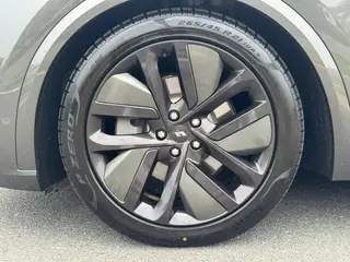 Li Auto L9 2022 Max Версия интерьер фото 15