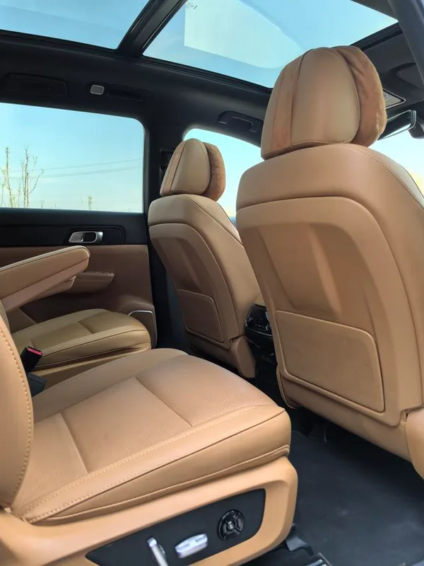 Li Auto ONE 2021 extended range 6 Seat plate exterior photo 6 Li Auto ONE 2021 extended range 6 Seat plate exterior photo 6