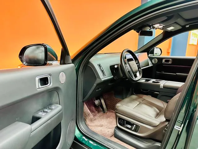 Li Auto L9 2022 Max version exterior photo 4 Li Auto L9 2022 Max version exterior photo 4
