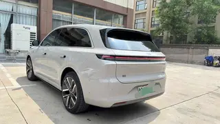 Li Auto L6 2024 Max Версия интерьер фото 11