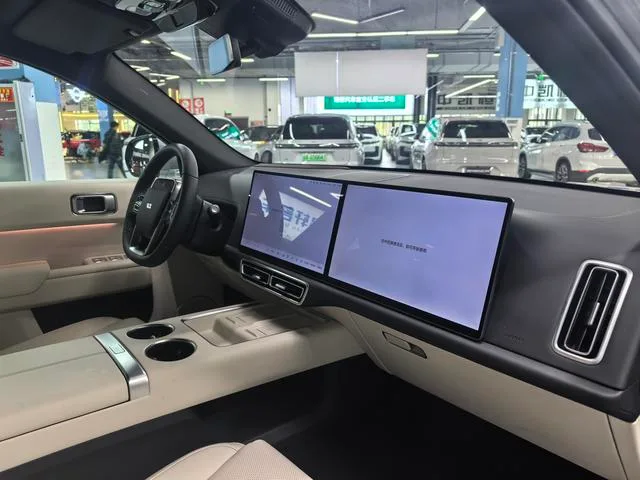 Li Auto L7 2025 Max Новая версия Smart Han интерьер фото 19