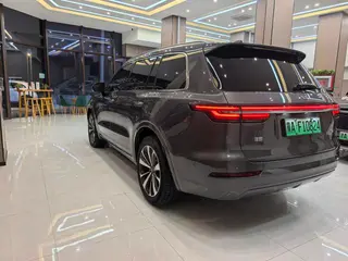 Li Auto ONE 2021 extended range 6 Seat plate exterior photo 9