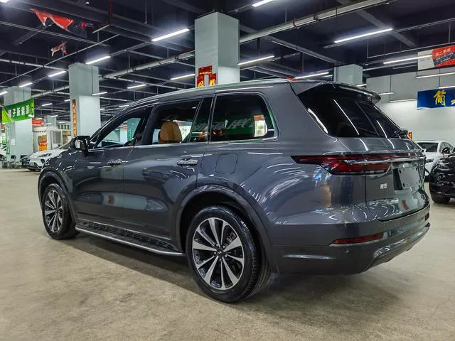 Li Auto ONE 2020 extended range 7 Seat plate exterior photo 6 Li Auto ONE 2020 extended range 7 Seat plate exterior photo 6