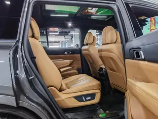 Li Auto ONE 2020 extended range 7 Seat plate interior photo 11 Li Auto ONE 2020 extended range 7 Seat plate interior photo 11