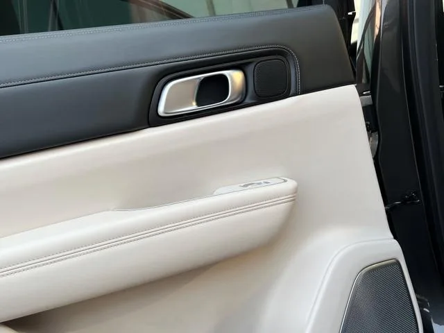 Li Auto ONE 2020 Extensión de rango 6 Placa del asiento interior foto 16 Li Auto ONE 2020 Extensión de rango 6 Placa del asiento interior foto 16
