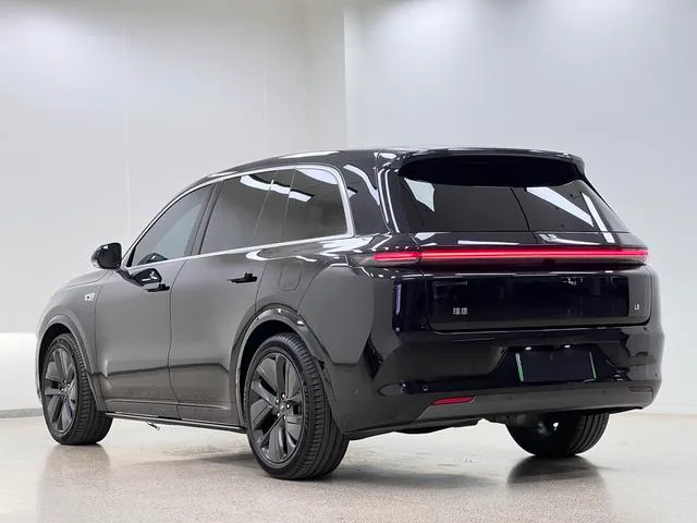 Li Auto L8 2024 Pro Версия экстерьер фото 7 Li Auto L8 2024 Pro Версия экстерьер фото 7