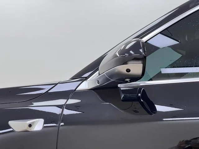 Li Auto L8 2024 Pro Версия экстерьер фото 8 Li Auto L8 2024 Pro Версия экстерьер фото 8