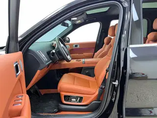 Li Auto L8 2024 Pro Версия интерьер фото 14 Li Auto L8 2024 Pro Версия интерьер фото 14
