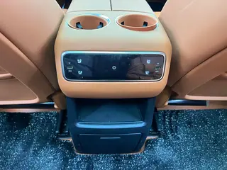 Li Auto L8 2024 Pro Версия интерьер фото 18 Li Auto L8 2024 Pro Версия интерьер фото 18