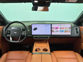 Li Auto L8 2024 Pro Версия интерьер фото 20 Li Auto L8 2024 Pro Версия интерьер фото 20