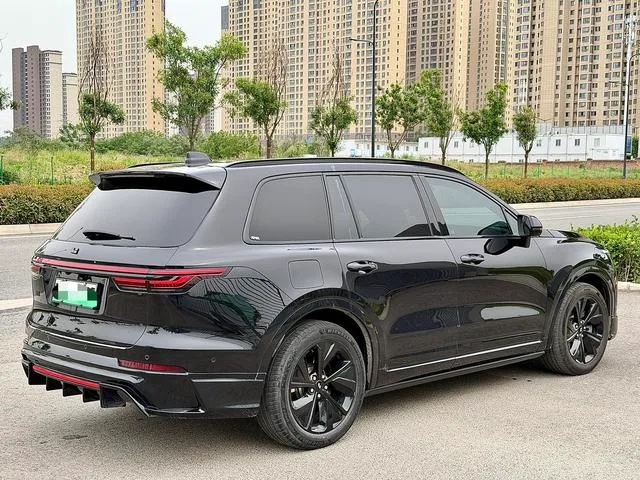 Li Auto ONE 2021 extended range 6 Seat plate exterior photo 5 Li Auto ONE 2021 extended range 6 Seat plate exterior photo 5