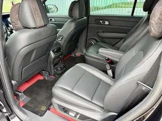 Li Auto ONE 2021 extended range 6 Seat plate interior photo 10 Li Auto ONE 2021 extended range 6 Seat plate interior photo 10