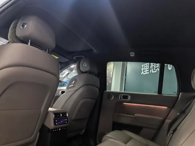 Li Auto L7 2025 Max Smart Rejuvenation New Edition interior photo 13 Li Auto L7 2025 Max Smart Rejuvenation New Edition interior photo 13