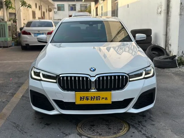 BMW 5 Series 2022 Segundo cambio 530i Edición de moda M Conjunto deportivo exterior foto 3 BMW 5 Series 2022 Segundo cambio 530i Edición de moda M Conjunto deportivo exterior foto 3