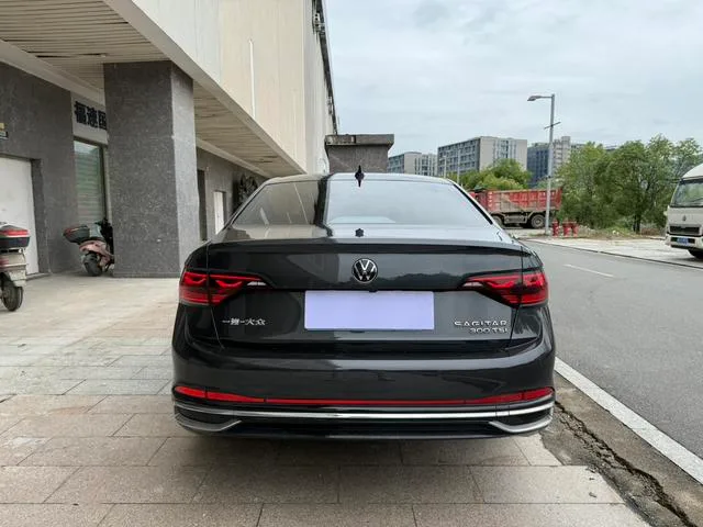 Volkswagen Sagitar 2023 300TSI DSG Versión más allá exterior foto 7