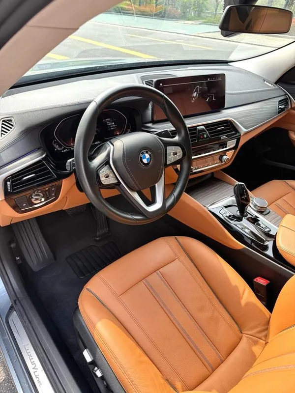 BMW 6 Series GT 2021 630i Luxury Design Set exterior photo 5