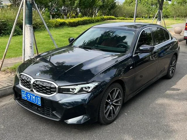BMW 3 Series 2025 325Li M Sports suit exterior photo 1 BMW 3 Series 2025 325Li M Sports suit exterior photo 1