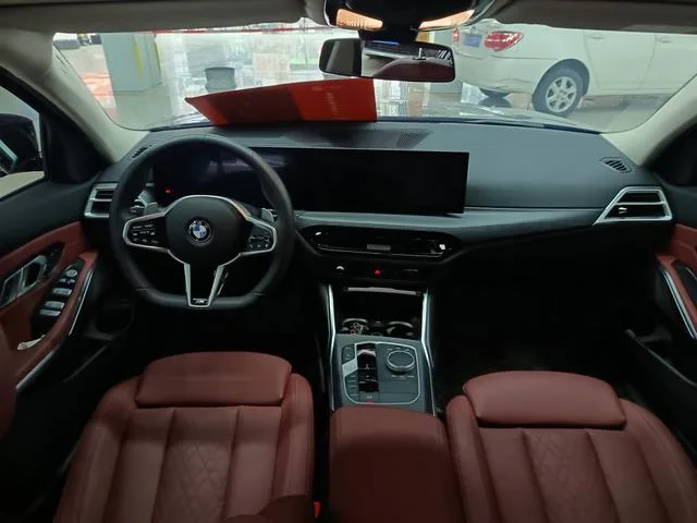 BMW 3 Series 2025 325Li M Sports suit exterior photo 5 BMW 3 Series 2025 325Li M Sports suit exterior photo 5