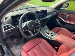 BMW 3 Series 2025 325Li M Sports suit interior photo 6 BMW 3 Series 2025 325Li M Sports suit interior photo 6