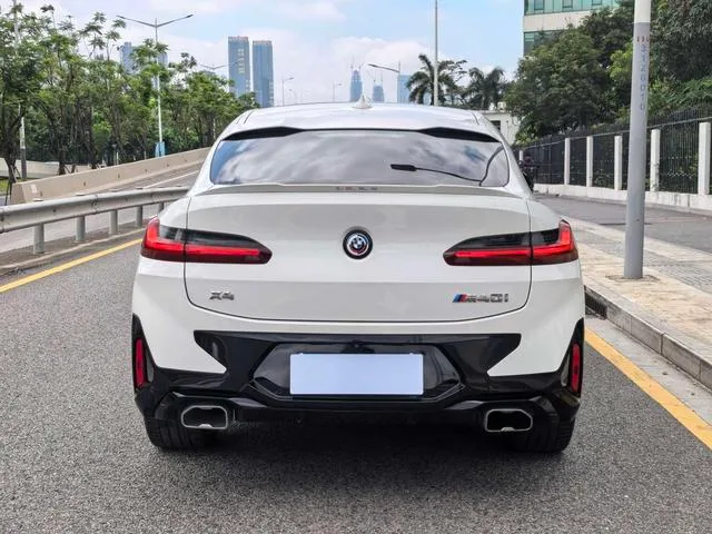 BMW X4 2022 M40i exterior foto 4