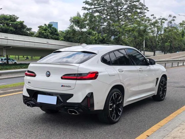 BMW X4 2022 M40i exterior foto 5
