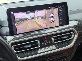 BMW X4 2022 M40i interior foto 13