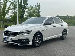 Volkswagen Lavida 2022 280TSI DSG Versión cómoda