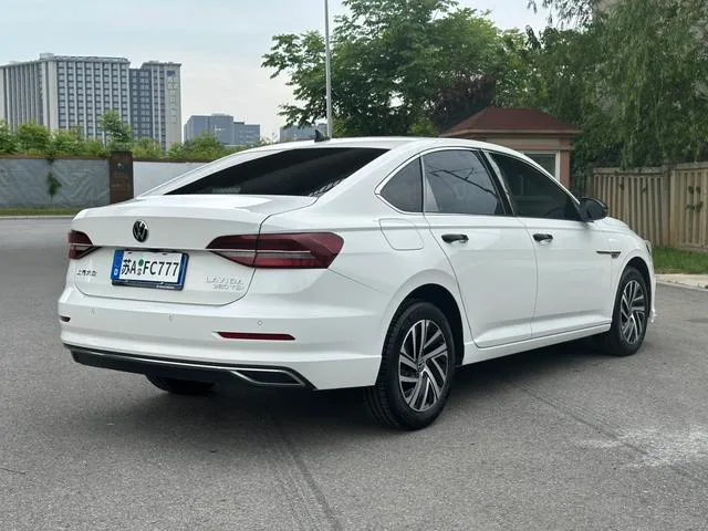 Volkswagen Lavida 2022 280TSI DSG Comfort Edition interior photo 15 Volkswagen Lavida 2022 280TSI DSG Comfort Edition interior photo 15