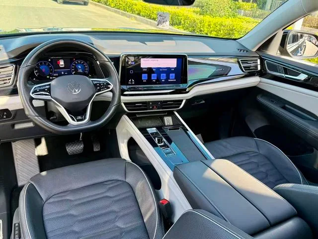 Volkswagen Teramont 2022 Teramont X 330TSI Deux roues motrices respectent la version de luxe intérieur photo 6
