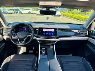 Volkswagen Teramont 2022 Teramont X 330TSI Deux roues motrices respectent la version de luxe intérieur photo 8