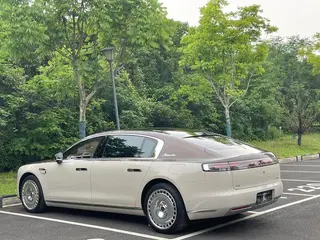 Maextro S800 2025 extended range Starshine Executive Edition 4 seat interior photo 15 Maextro S800 2025 extended range Starshine Executive Edition 4 seat interior photo 15