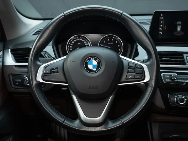 BMW X1 2022 sDrive20Li Модный тип интерьер фото 12 BMW X1 2022 sDrive20Li Модный тип интерьер фото 12