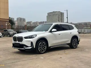 BMW X1 2025 sDrive25Li X Traje de diseño