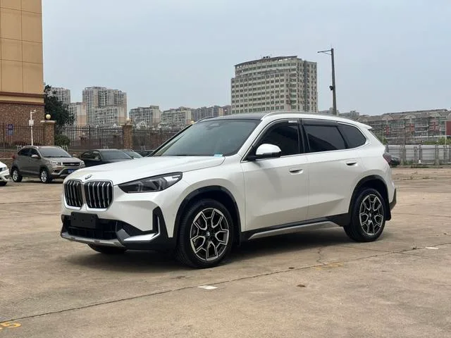 BMW X1 2025 sDrive25Li X Ensemble de conception extérieur photo 1 BMW X1 2025 sDrive25Li X Ensemble de conception extérieur photo 1