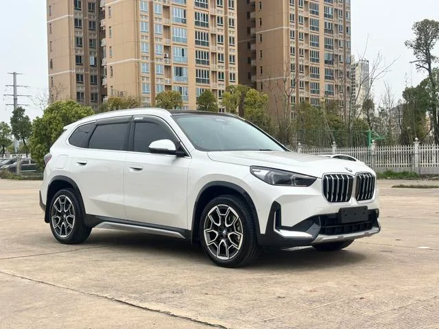 BMW X1 2025 sDrive25Li X Ensemble de conception extérieur photo 3 BMW X1 2025 sDrive25Li X Ensemble de conception extérieur photo 3