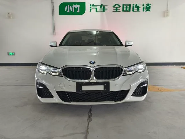 BMW 3 Series 2022 320Li M Conjunto deportivo exterior foto 2 BMW 3 Series 2022 320Li M Conjunto deportivo exterior foto 2