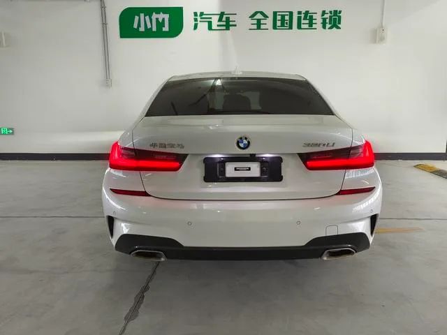 BMW 3 Series 2022 320Li M Conjunto deportivo exterior foto 8 BMW 3 Series 2022 320Li M Conjunto deportivo exterior foto 8