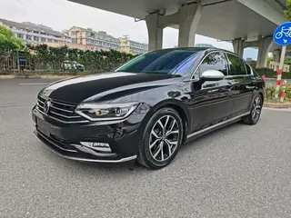 Volkswagen Magotan 2020 330TSI DSG Лидирующий