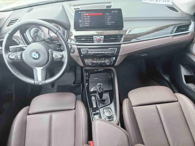 BMW X1 2022 xDrive25Li Premium Class exterior photo 4 BMW X1 2022 xDrive25Li Premium Class exterior photo 4