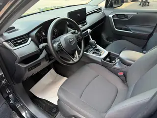 Toyota RAV4 2024 2.0L CVT Versión urbana de tracción en dos ruedas interior foto 9 Toyota RAV4 2024 2.0L CVT Versión urbana de tracción en dos ruedas interior foto 9