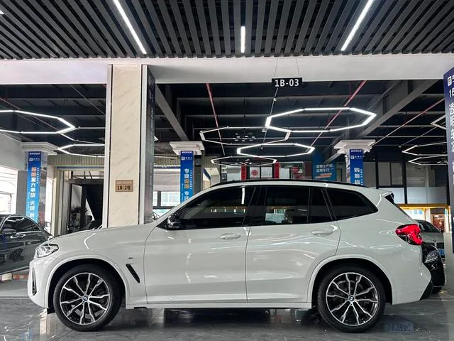BMW X3 2022 xDrive30i Leading Type M Obsidian Night Suit exterior photo 4 BMW X3 2022 xDrive30i Leading Type M Obsidian Night Suit exterior photo 4