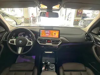 BMW X3 2022 xDrive30i Leading Type M Obsidian Night Suit interior photo 12 BMW X3 2022 xDrive30i Leading Type M Obsidian Night Suit interior photo 12