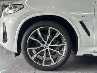 BMW X3 2022 xDrive30i Leading Type M Obsidian Night Suit interior photo 16 BMW X3 2022 xDrive30i Leading Type M Obsidian Night Suit interior photo 16