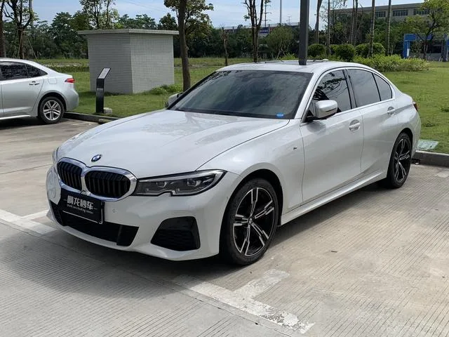 BMW 3 Series 2021 Reforma 325i M Conjunto deportivo exterior foto 1 BMW 3 Series 2021 Reforma 325i M Conjunto deportivo exterior foto 1
