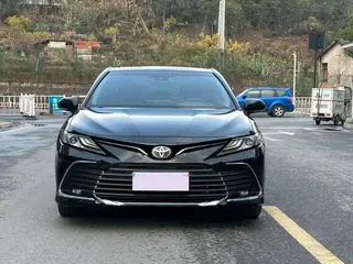 Toyota Camry 2023 2.0G Роскошная версия экстерьер фото 2 Toyota Camry 2023 2.0G Роскошная версия экстерьер фото 2