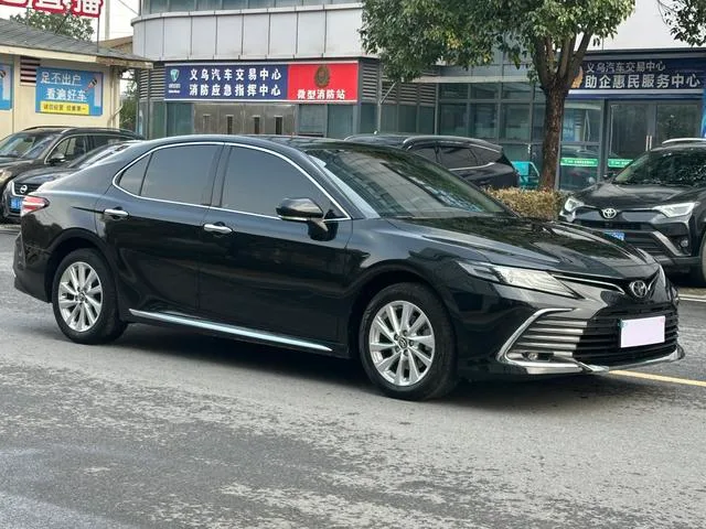 Toyota Camry 2023 2.0G Роскошная версия экстерьер фото 3 Toyota Camry 2023 2.0G Роскошная версия экстерьер фото 3