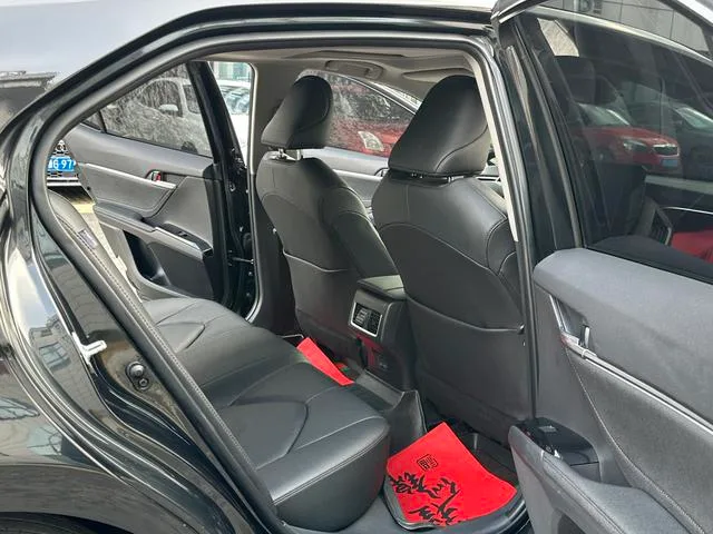 Toyota Camry 2023 2.0G Роскошная версия интерьер фото 8 Toyota Camry 2023 2.0G Роскошная версия интерьер фото 8